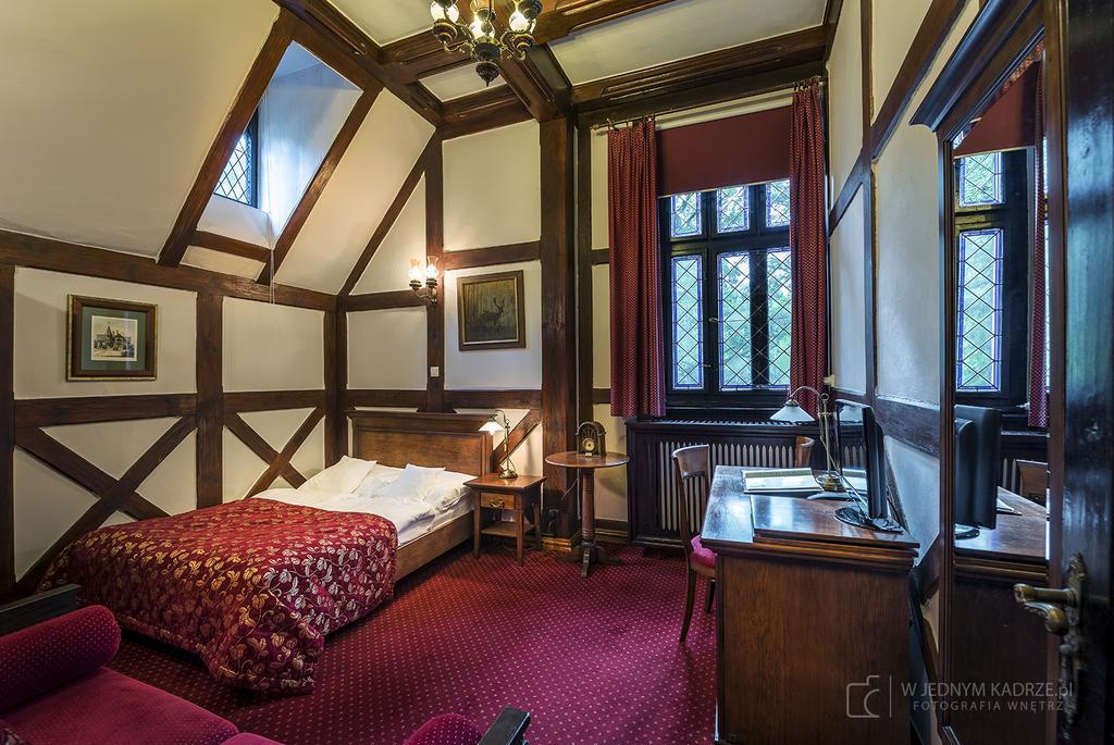 Hotel Noma Residence Zameczek Mysliwski Promnice Kobior Bagian luar foto