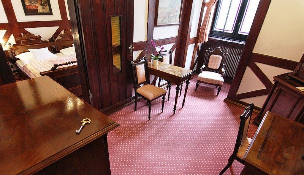 Hotel Noma Residence Zameczek Mysliwski Promnice Kobior Ruang foto