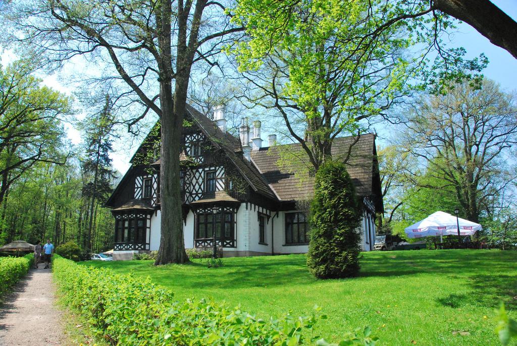 Hotel Noma Residence Zameczek Mysliwski Promnice Kobior Bagian luar foto